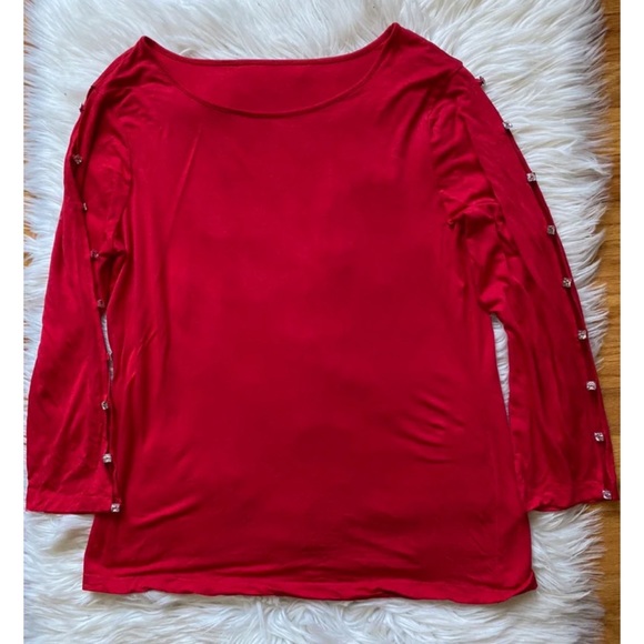Red cold shoulder top - Picture 6 of 6